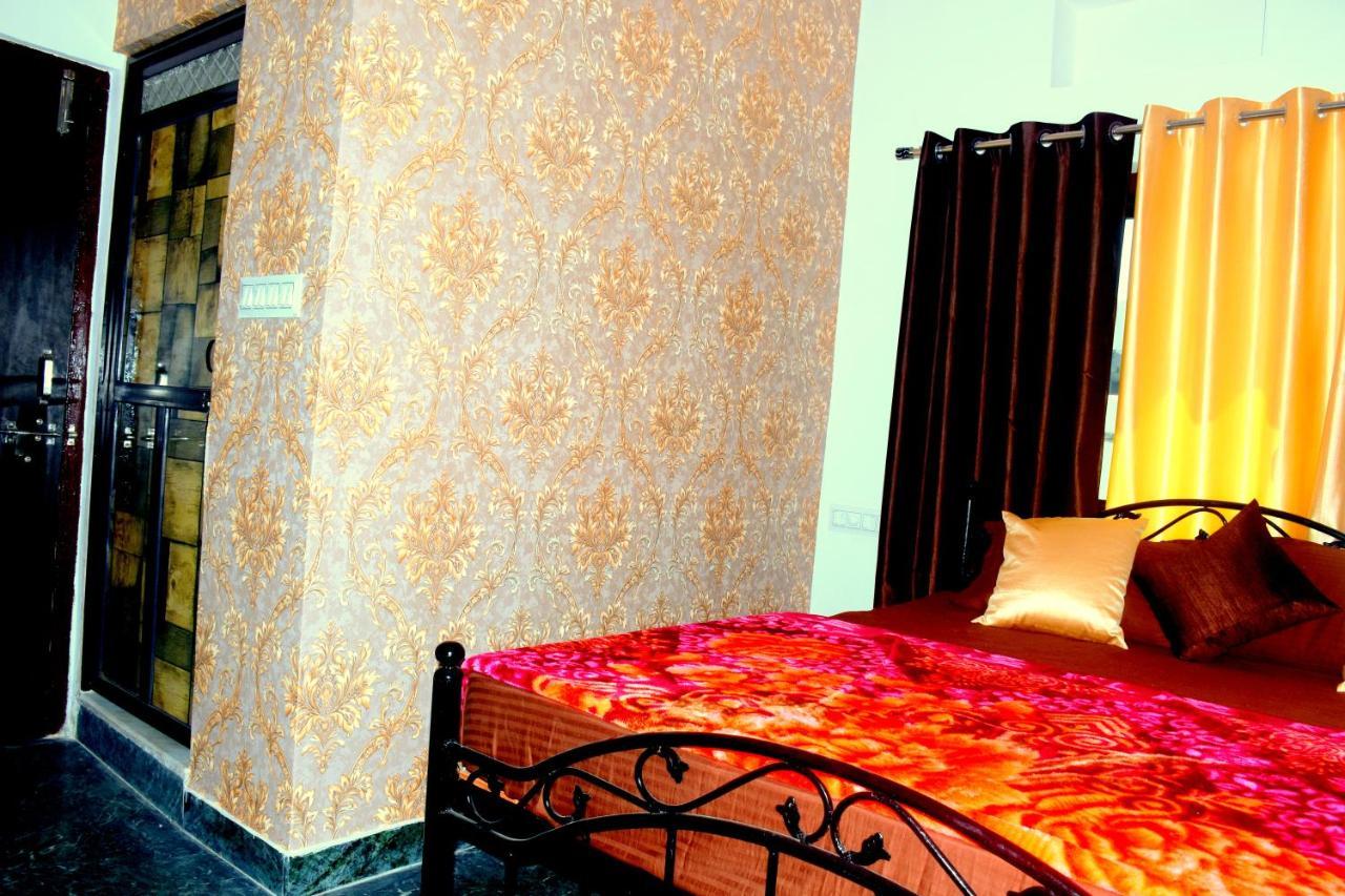 The New Lake Front Bed & Breakfast Udaipur Luaran gambar