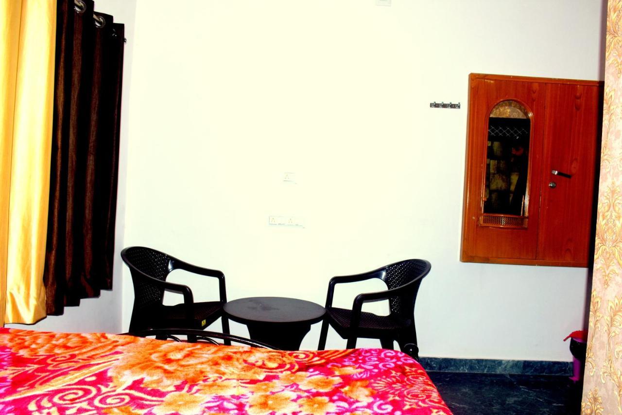 The New Lake Front Bed & Breakfast Udaipur Luaran gambar