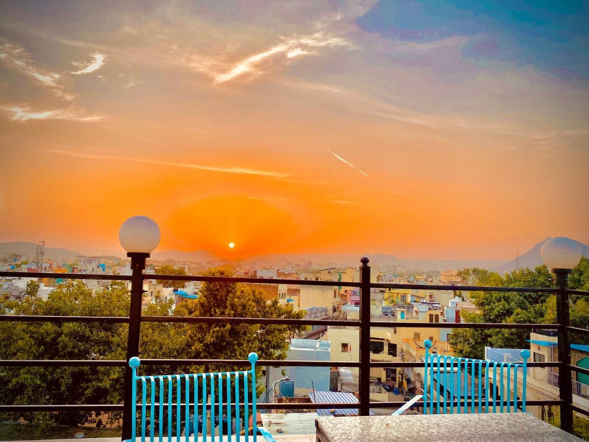 The New Lake Front Bed & Breakfast Udaipur Luaran gambar